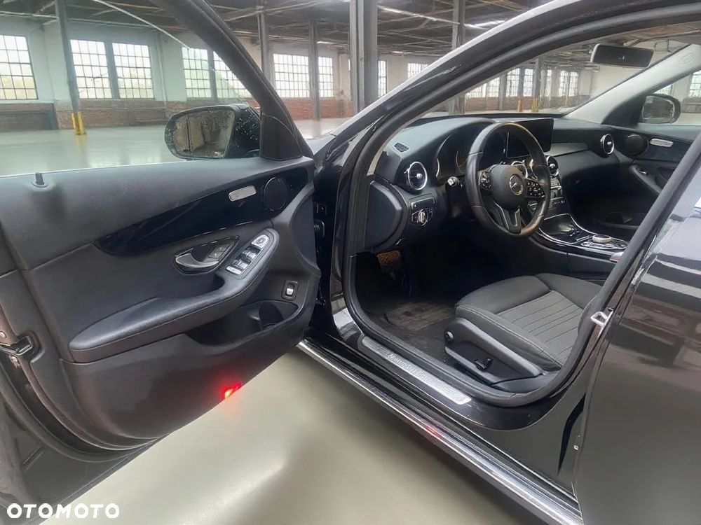 Mercedes-Benz Klasa C 180 d 9G-TRONIC - 10