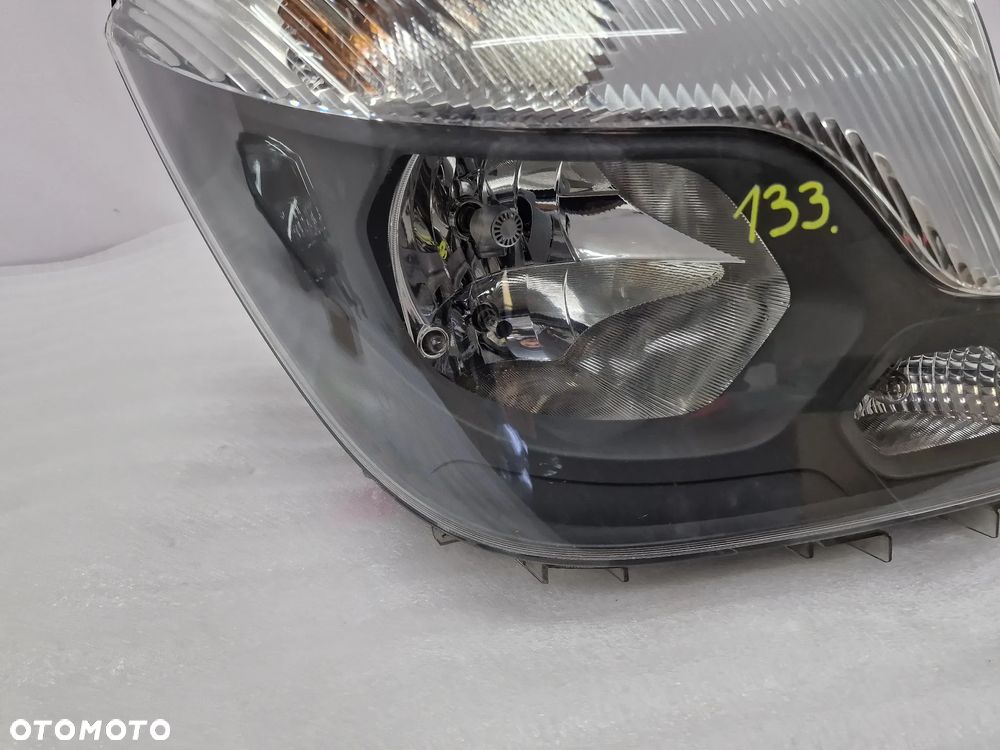 MERCEDES SPRINTER W906 LIFT 13- PRAWA LAMPA PRZEDNIA PRZÓD , NR A9068202461 , NR AUKCJI LA133 - 4