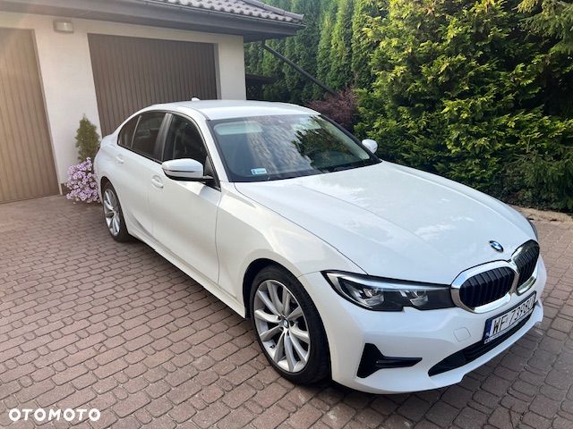 BMW Seria 3 320i - 3