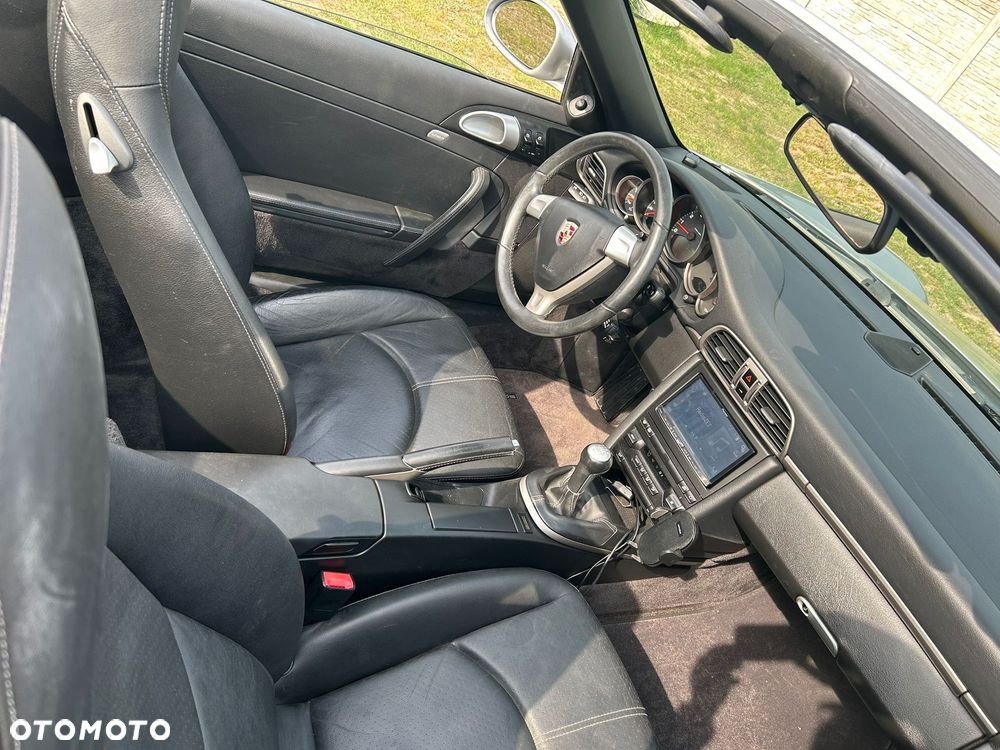 Porsche 911 Carrera 4 Cabriolet - 14