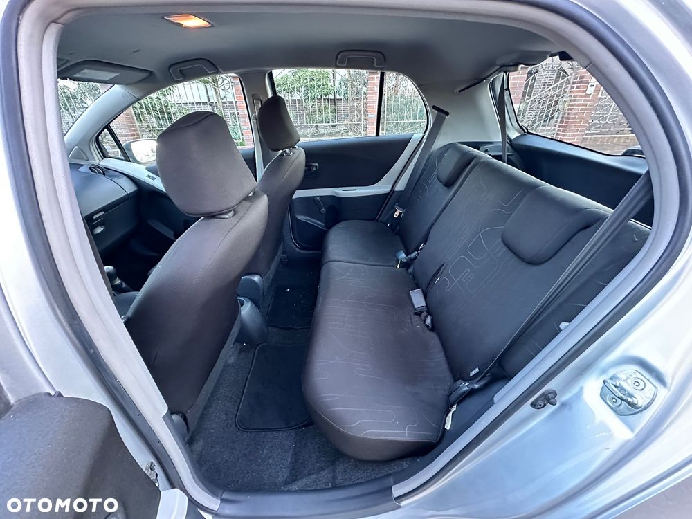 Toyota Yaris 1.0 VVT-i Luna - 13