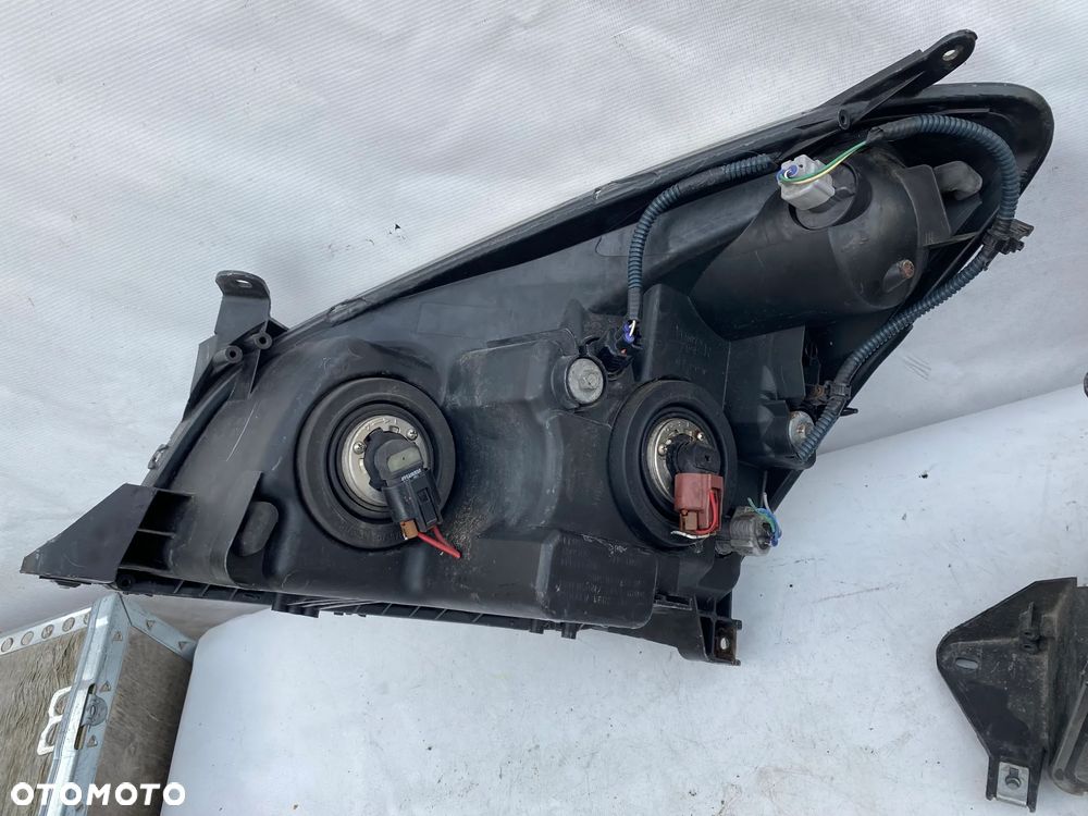 lampy corolla verso lift  2003-07 komplet eu całe - 7