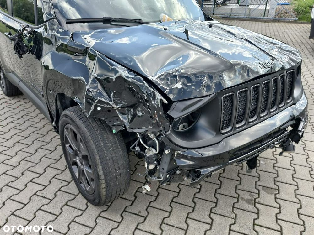 Jeep Renegade - 26