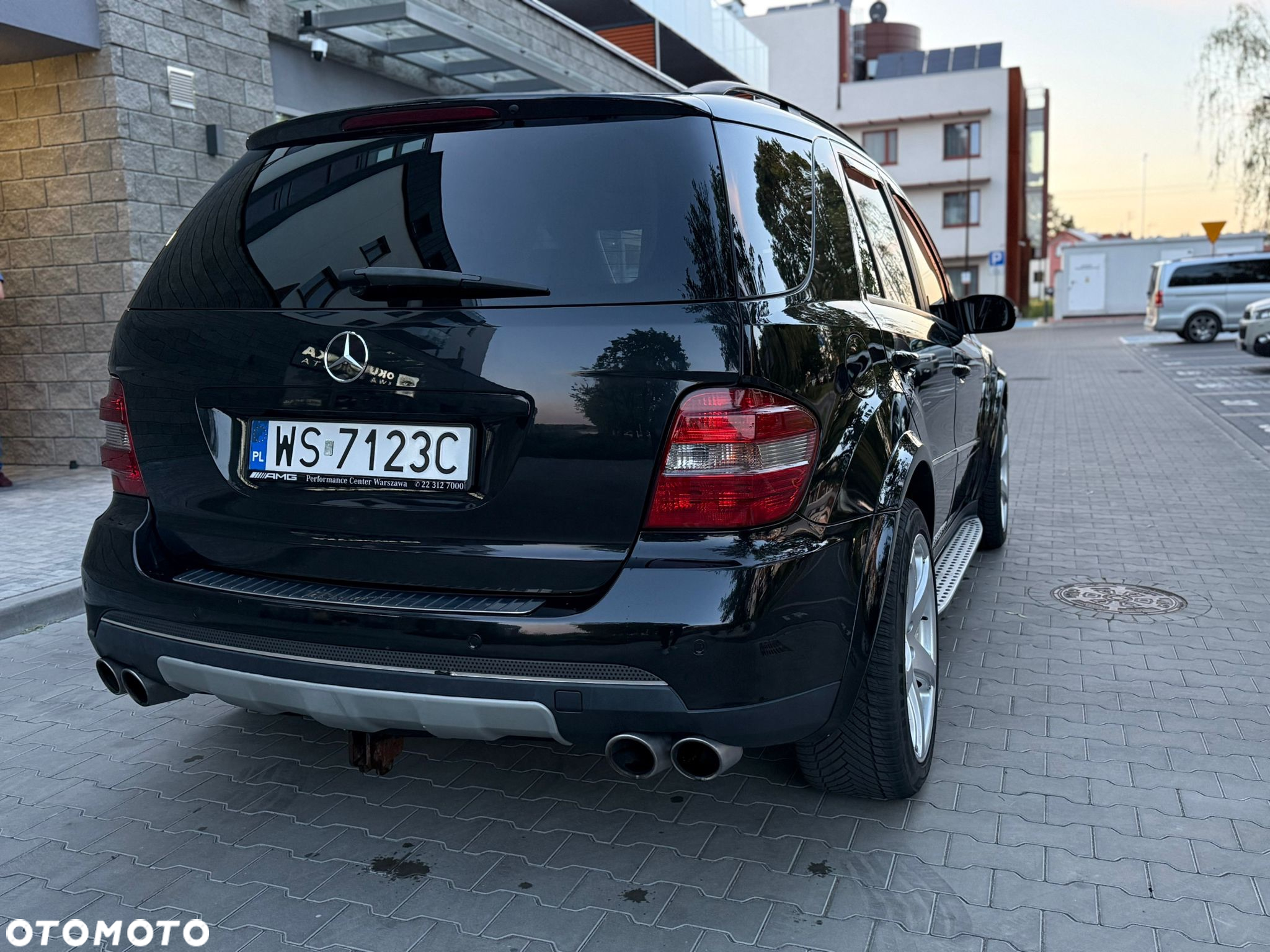 Mercedes-Benz ML 500 4-Matic - 13