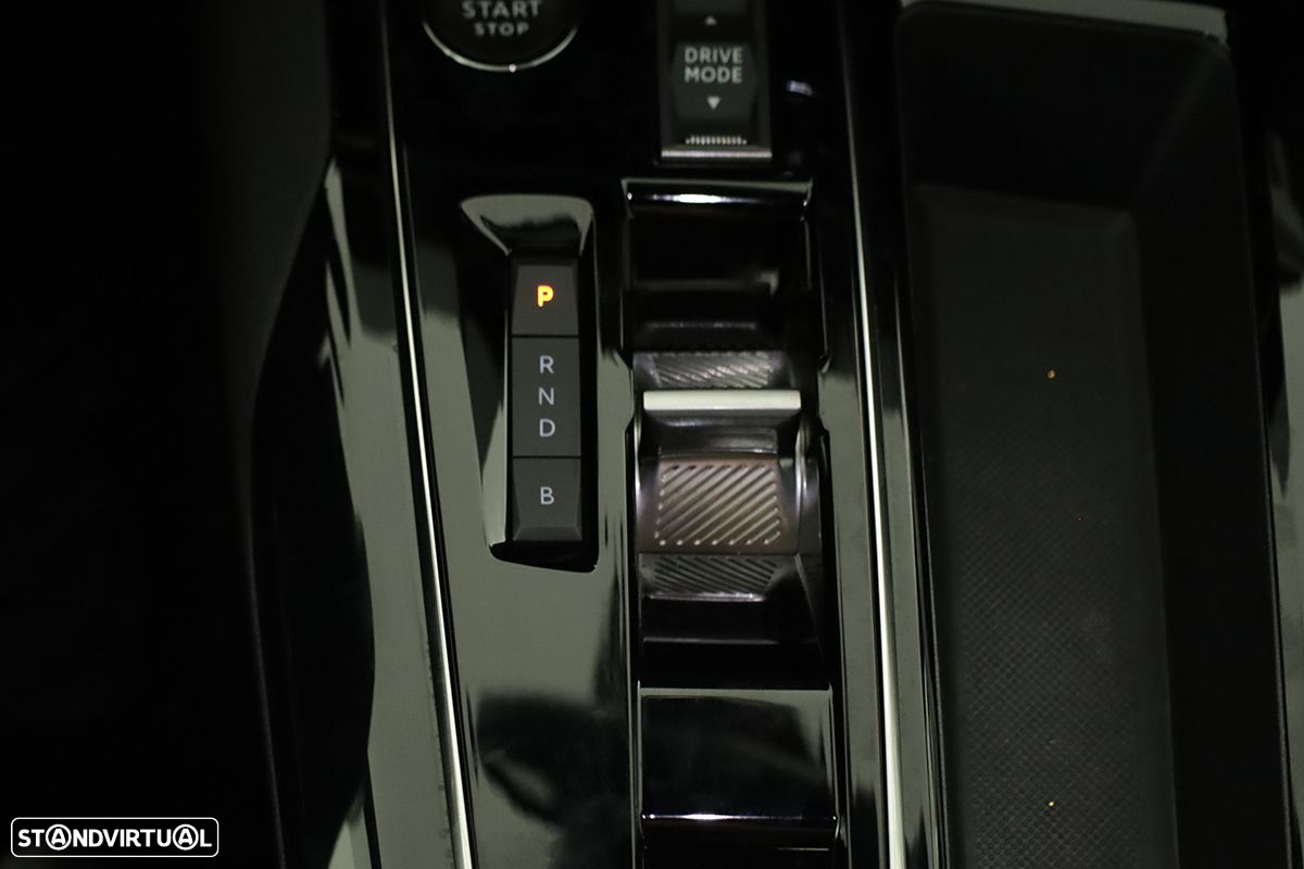 Peugeot 3008 1.6 Hybrid Allure e-EAT8 - 14