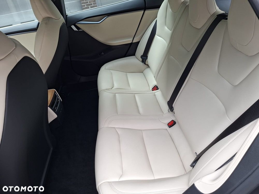 Tesla Model S Maximale Reichweite - 23