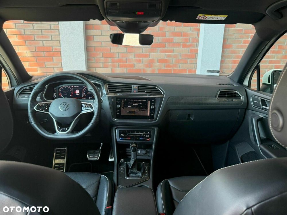 Volkswagen Tiguan - 12