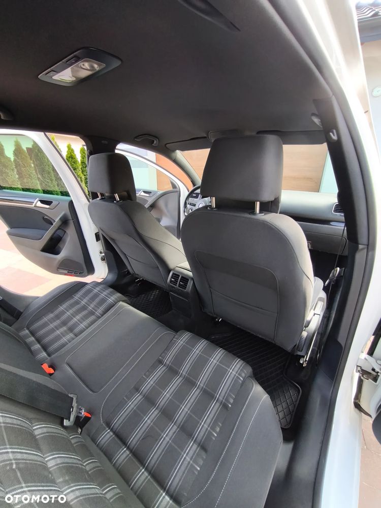 Volkswagen Golf 2.0 TDI GTD - 10