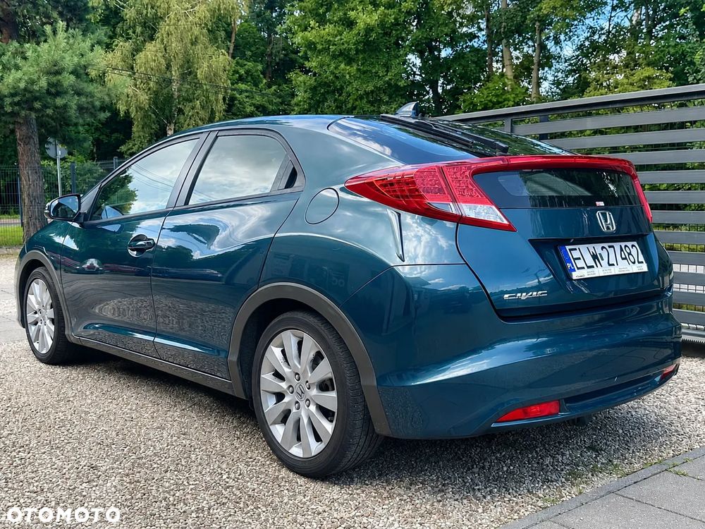 Honda Civic 1.8 i-VTEC Automatik Executive - 3
