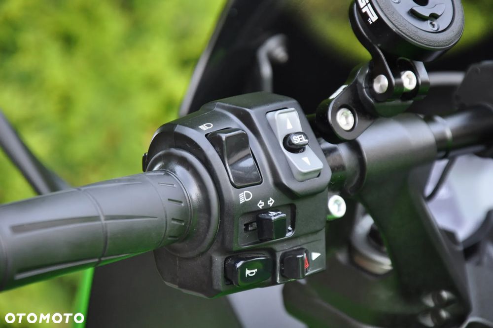 Kawasaki Ninja 1000 SX - 31