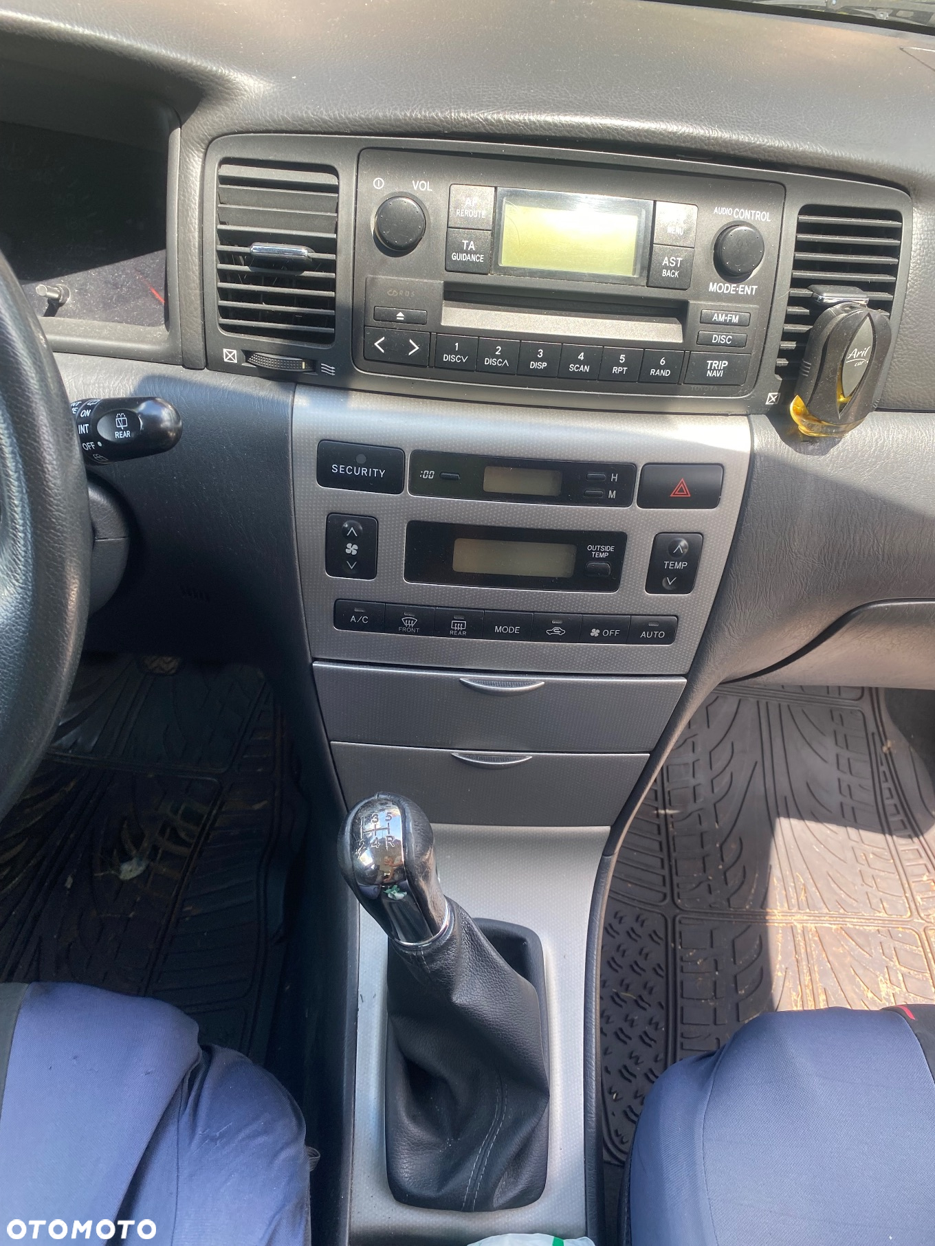 Toyota Corolla - 7