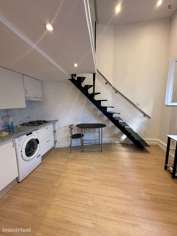 Quarto - localizado em Montes Claros Coimbra - Grande imagem: 4/29