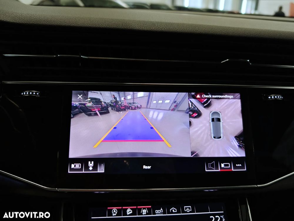 Audi Q8 55 TFSI quattro Tiptronic - 11