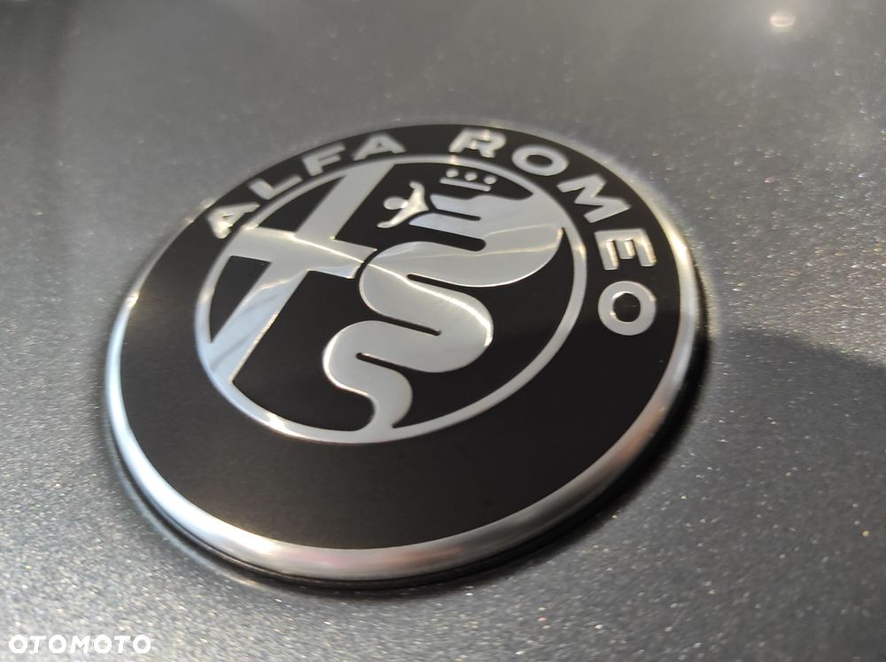 Alfa Romeo Junior 1.2 mHEV Ti eDCT - 7