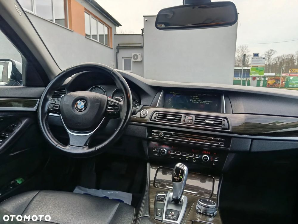 BMW Seria 5 520d xDrive Luxury Line - 17