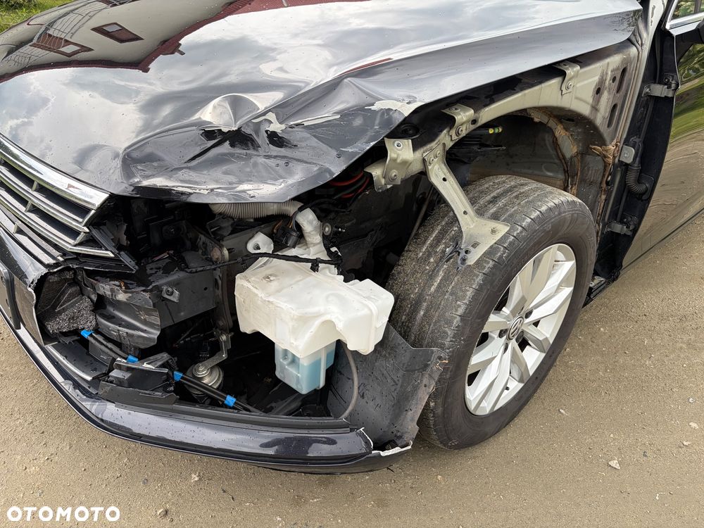 Volkswagen Passat 2.0 TDI SCR DSG Highline - 11