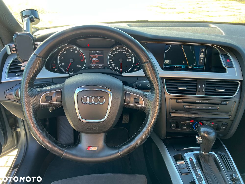 Audi A4 ver-2-0-tfsi-multitronic-s-line-sportpaket - 11