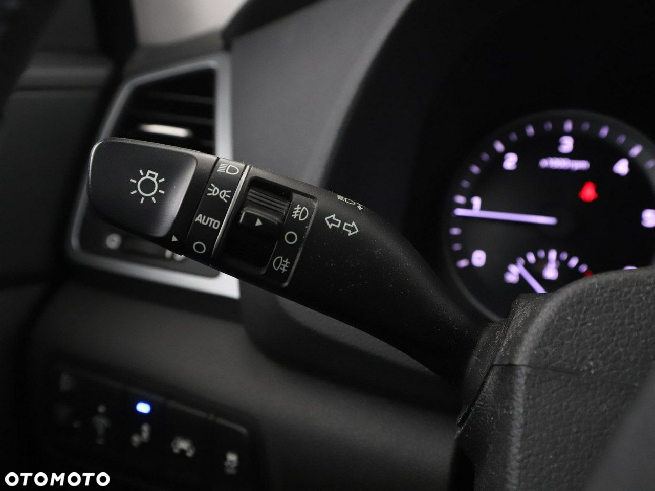 Hyundai Tucson 1.7 CRDI BlueDrive Style 2WD - 33