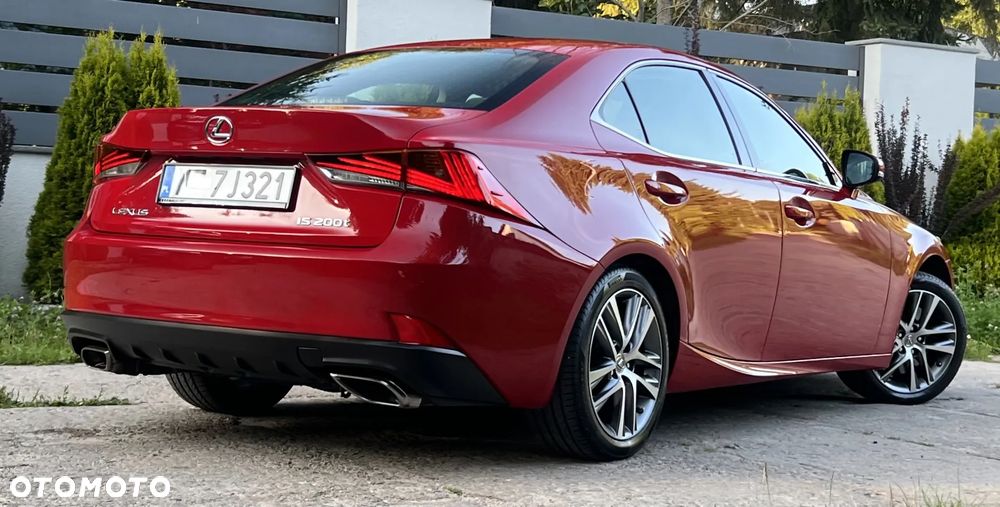 Lexus IS 200t F Sport - 38
