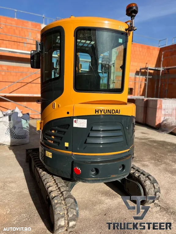 Hyundai R25Z-9AK - 3