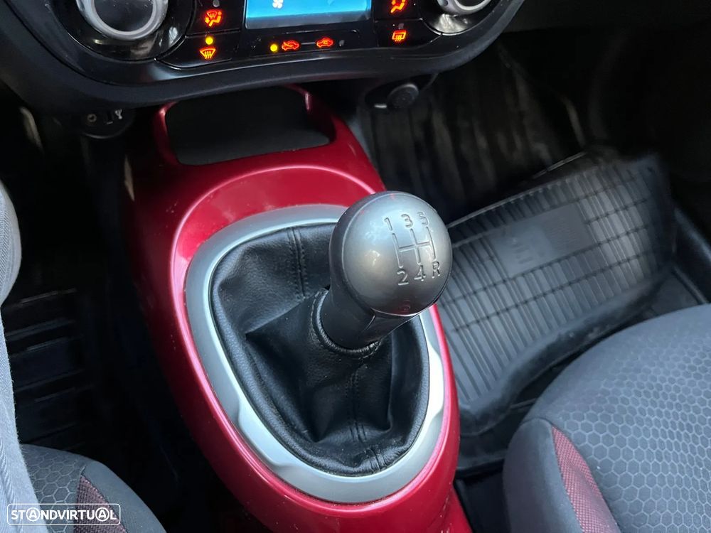 Nissan Juke 1.6 Eco Tekna Sport - 8