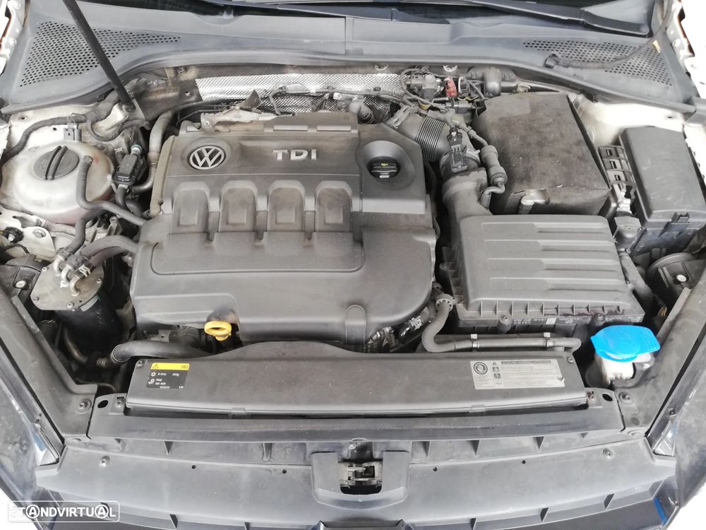 VW Golf 1.6 TDI BlueMotion Lounge - 17