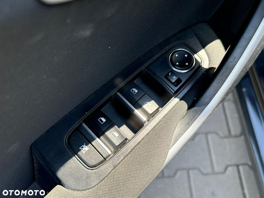 Kia Ceed 1.5 T-GDI Business Line - 11