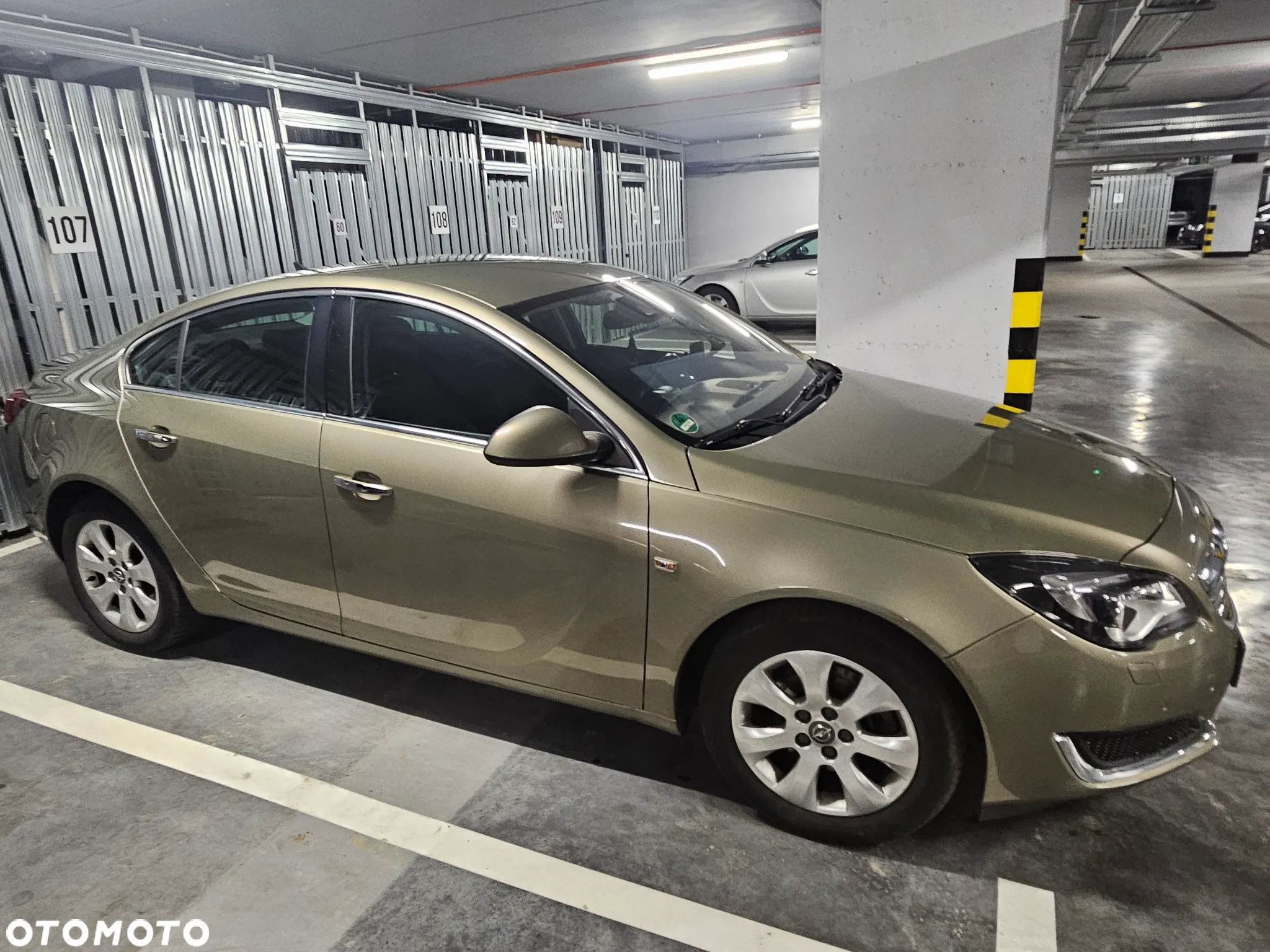 Opel Insignia - 2