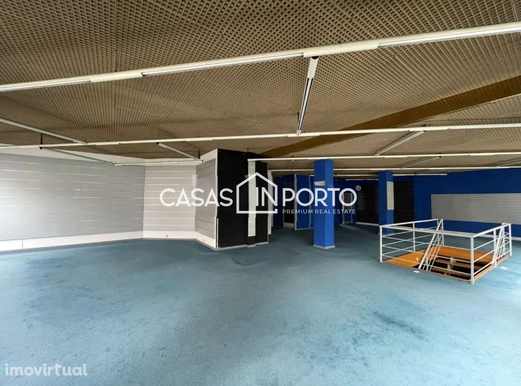 Loja junto ao  Metro Marquês - Grande imagem: 4/12