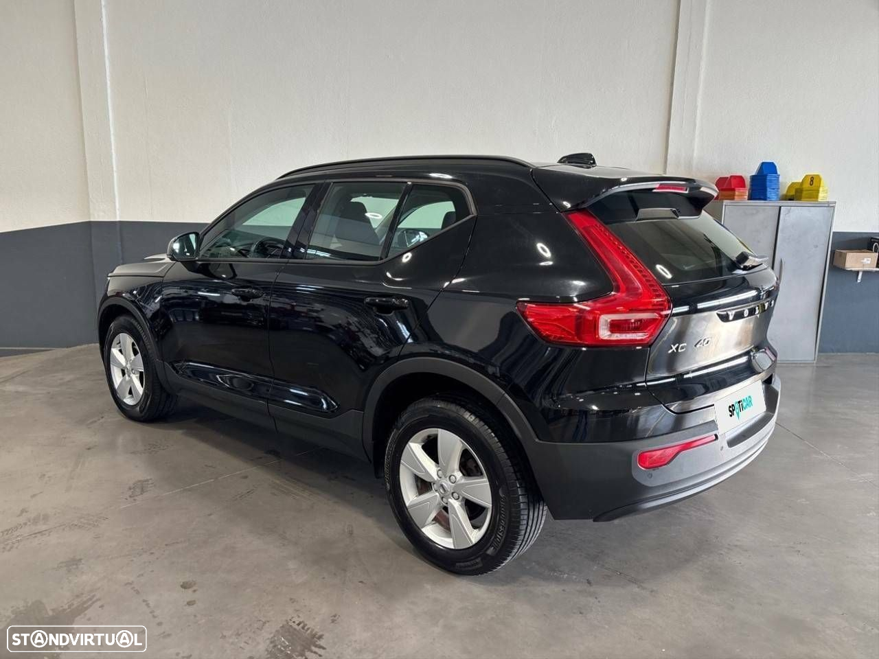 Volvo XC 40 1.5 T2 Momentum - 5