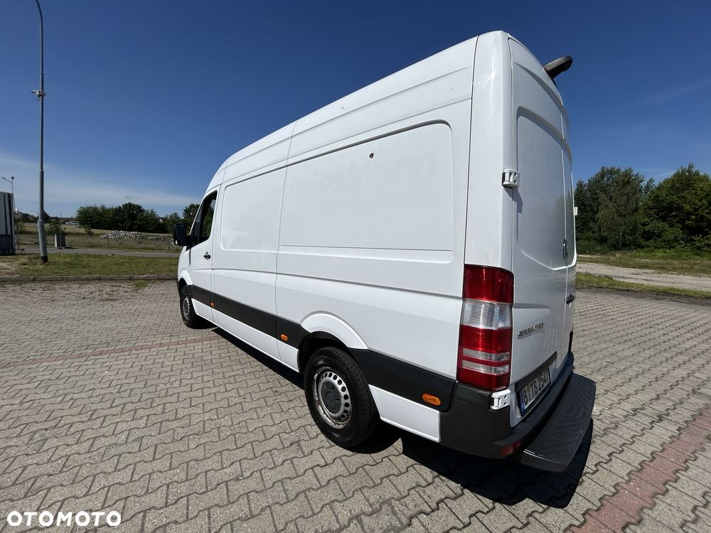 Mercedes-Benz Sprinter - 6
