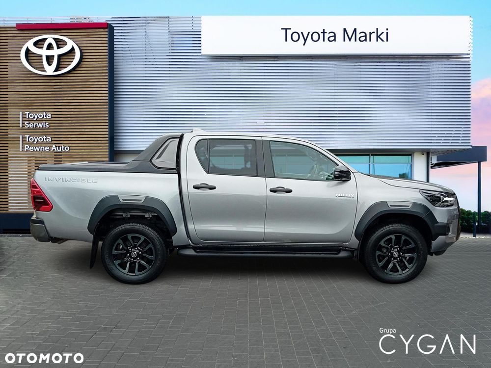 Toyota Hilux 2.8 D-4D Double Cab Invincible Sport 4x4 - 6