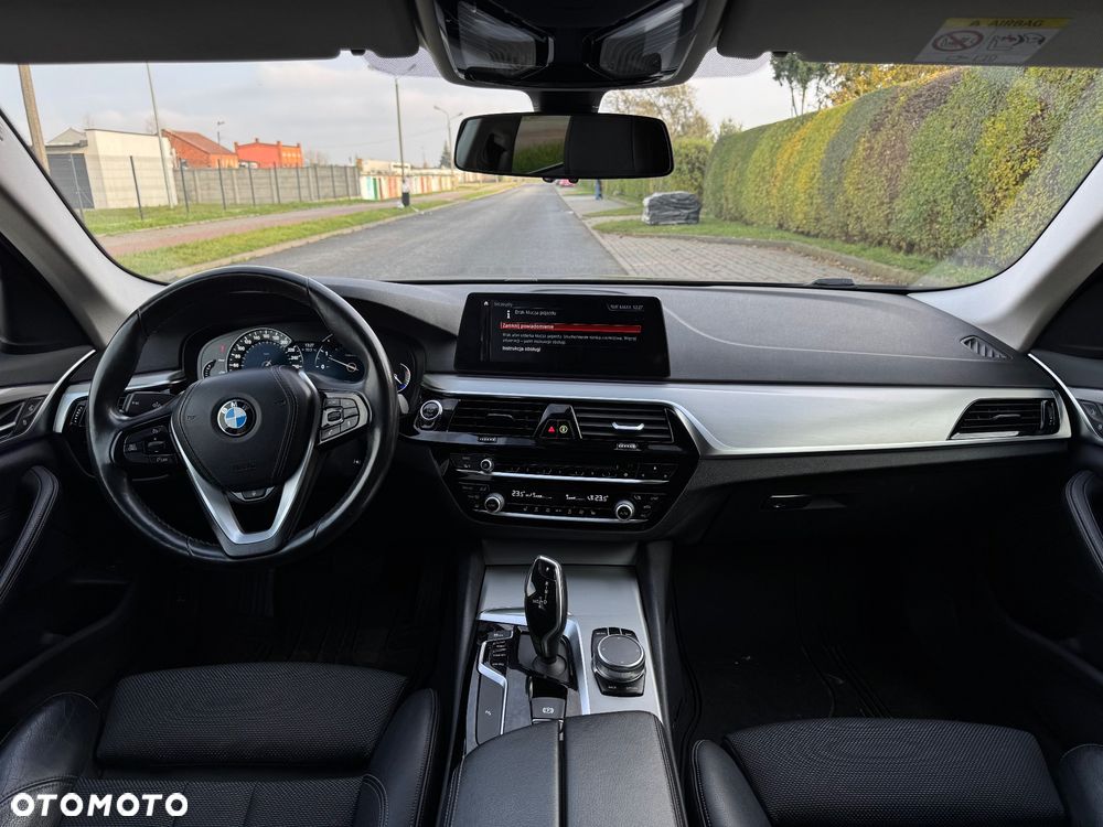 BMW Seria 5 520d xDrive Touring Sport Line - 23