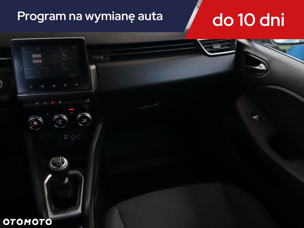 Renault Clio - 10