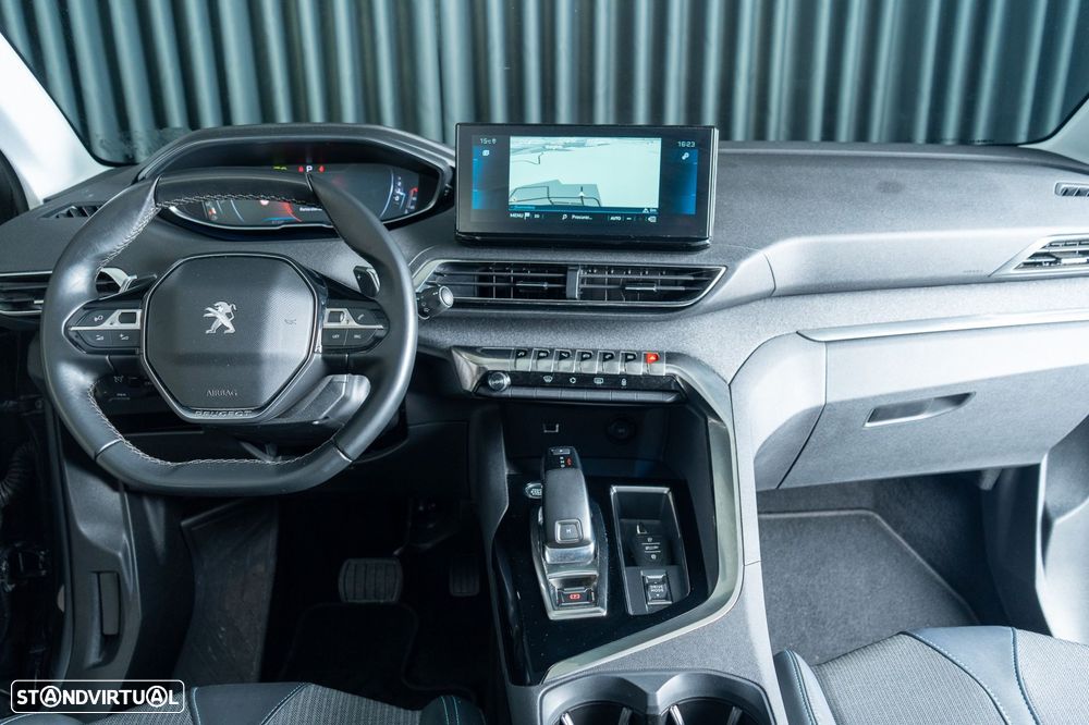 Peugeot 3008 1.2 PureTech Allure EAT8 - 10