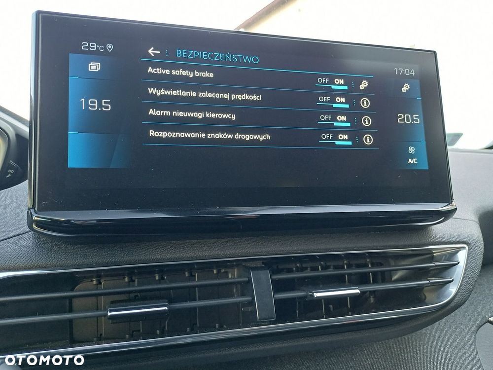 Peugeot 3008 - 24