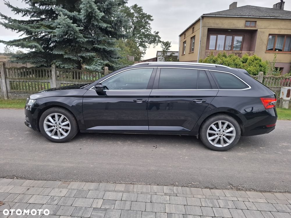 Skoda Superb 2.0 TDI SCR Style DSG - 3