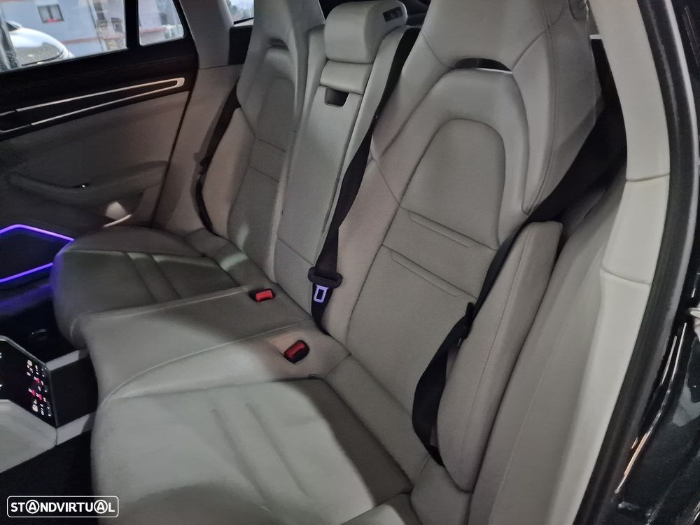 Porsche Panamera Sport Turismo 4S - 23