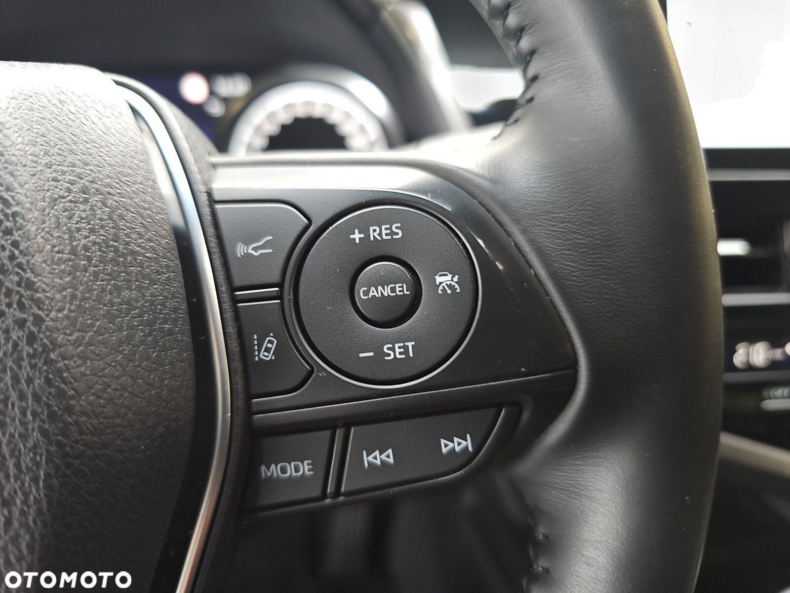 Toyota Camry 2.5 Hybrid Comfort CVT - 16