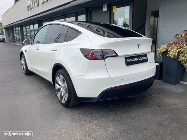 Tesla Model Y Long Range Dual Motor AWD - 7