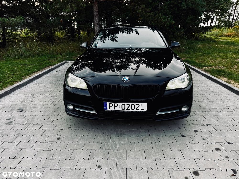 BMW Seria 5 520d xDrive - 1