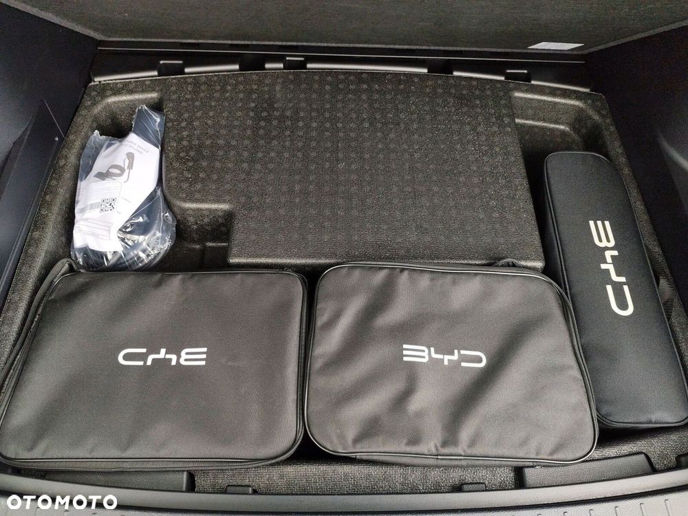 BYD Seal U - 41