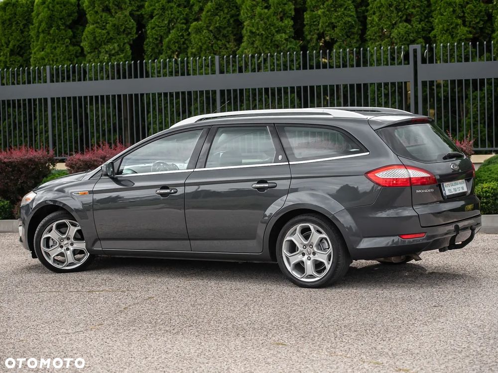 Ford Mondeo 2.3 Ghia - 10
