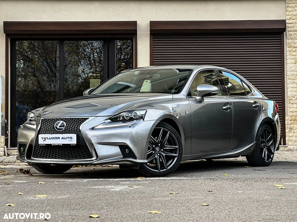 Lexus Seria IS 300h F Sport - 7