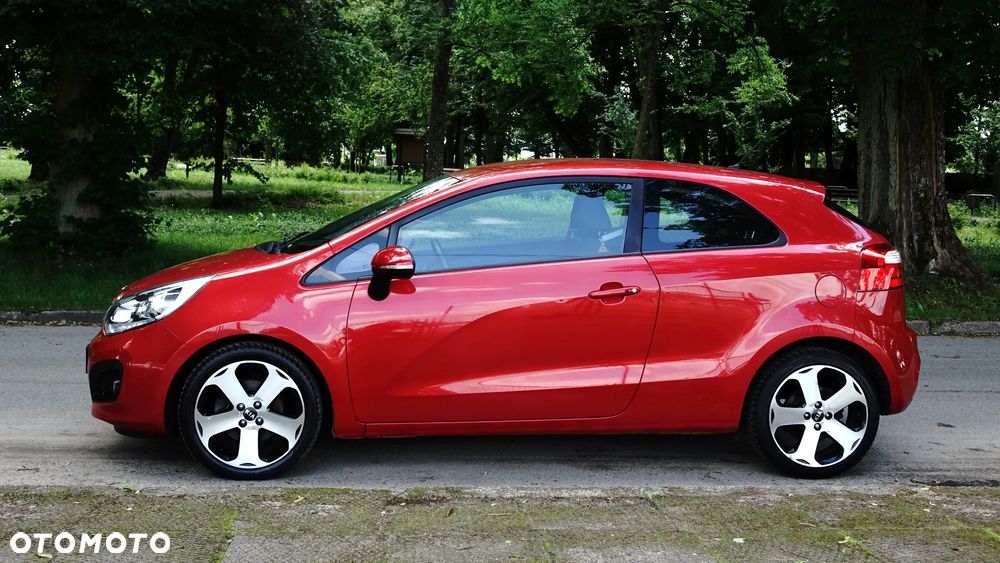 Kia Rio 1.4 Dream Team Edition - 27