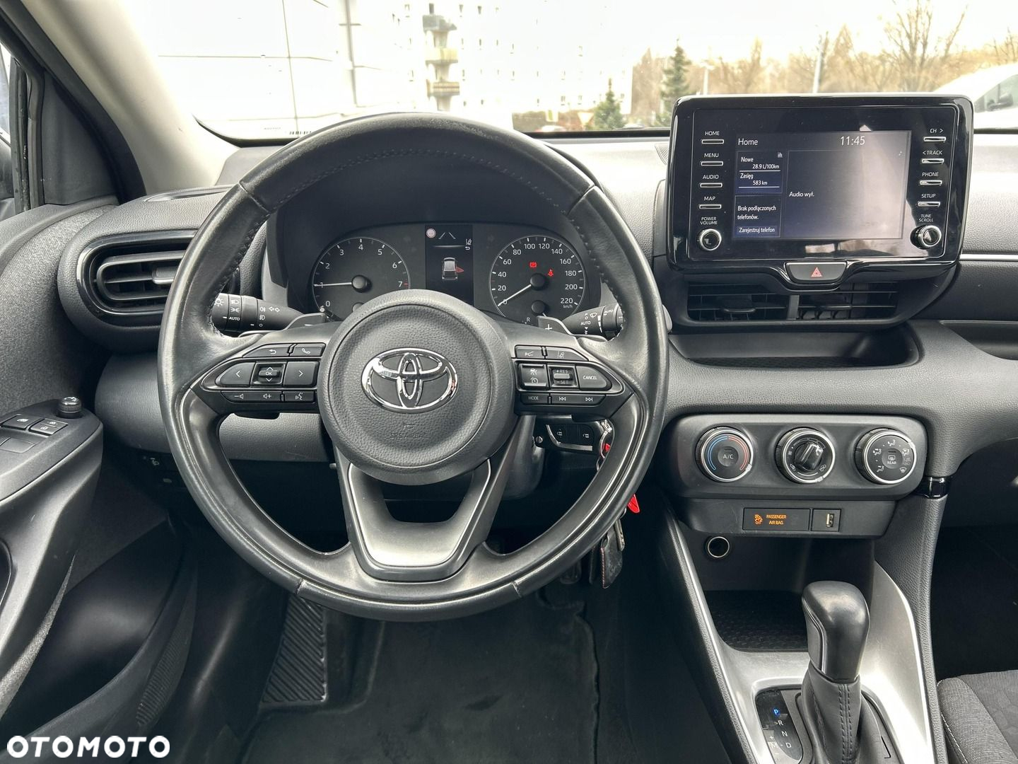 Toyota Yaris 1.5 Comfort CVT - 12