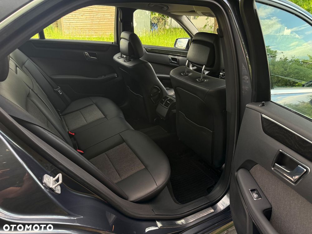 Mercedes-Benz Klasa E 200 CGI BlueEFFICIENCY 7G-TRONIC Avantgarde - 9