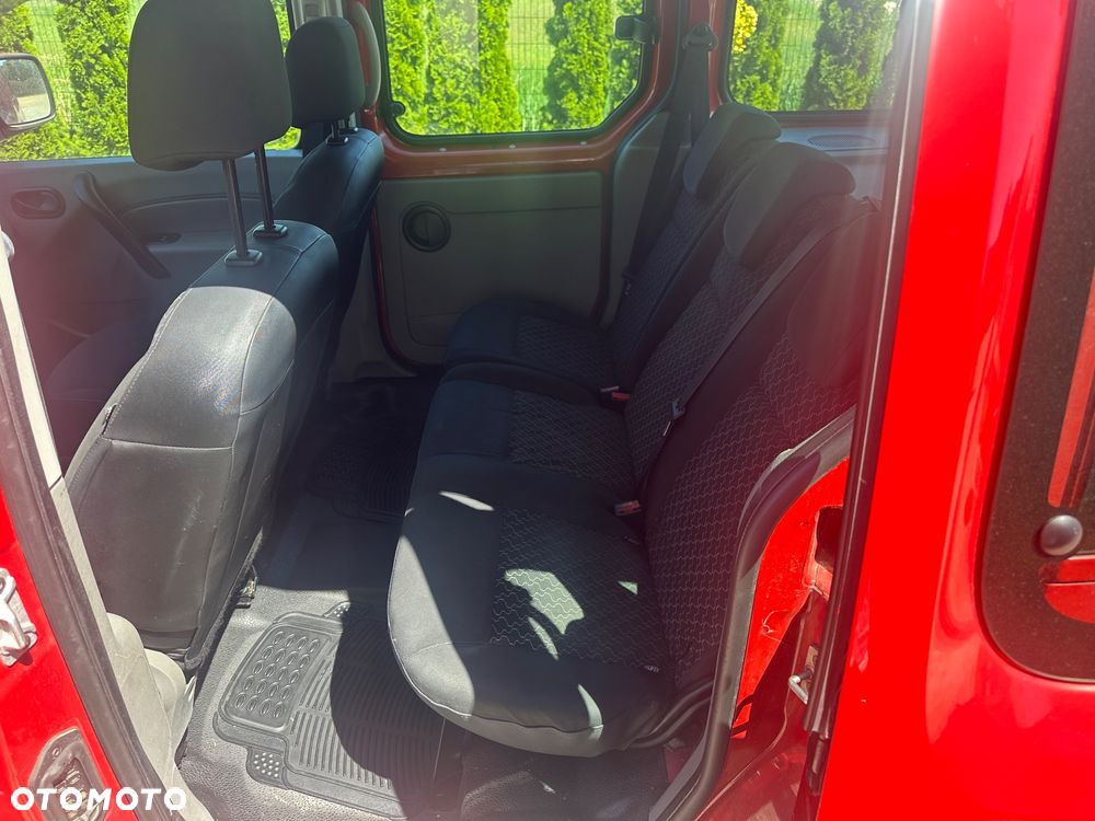 Renault Kangoo 1.6 8V Happy Family - 11
