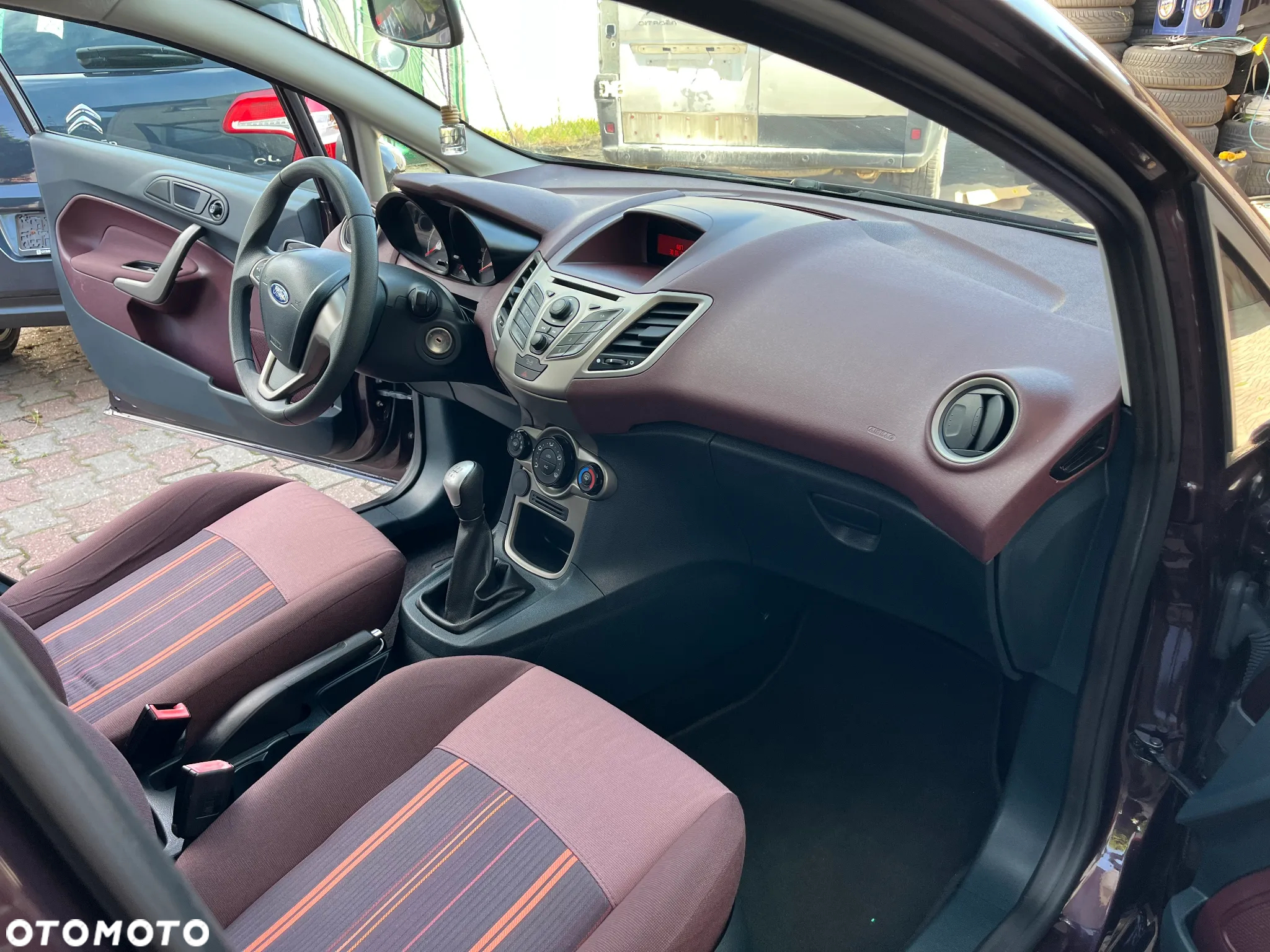 Ford Fiesta - 11