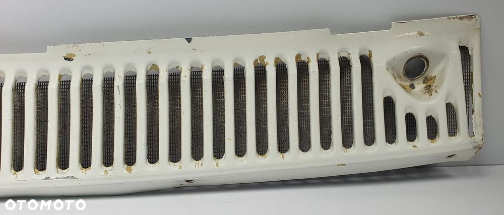 GRILL KRATKA WLOT PODSZYBIA MERCEDES W115 W114 - 2